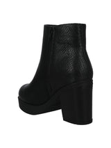 Bota Azaleia Mafer-307 Negro - 1; Bota Azaleia Mafer-307 Negro - 2; Bota Azaleia Mafer-307 Negro - 3; Bota Azaleia Mafer-307 Negro - 4; Bota Azaleia Mafer-307 Negro - 5; Bota Azaleia Mafer-307 Negro - 6; Bota Azaleia Mafer-307 Negro - 7; Bota Azaleia Mafer-307 Negro - 8; Bota Azaleia Mafer-307 Negro - 9; Bota Azaleia Mafer-307 Negro - 10
