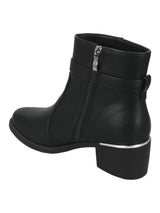 Sandalia Azaleia Alexa-180 Negro - 1; Sandalia Azaleia Alexa-180 Negro - 2; Sandalia Azaleia Alexa-180 Negro - 3; Sandalia Azaleia Alexa-180 Negro - 4; Sandalia Azaleia Alexa-180 Negro - 5; Sandalia Azaleia Alexa-180 Negro - 6; Sandalia Azaleia Alexa-180 Negro - 7; Sandalia Azaleia Alexa-180 Negro - 8; Sandalia Azaleia Alexa-180 Negro - 9; Sandalia Azaleia Alexa-180 Negro - 10