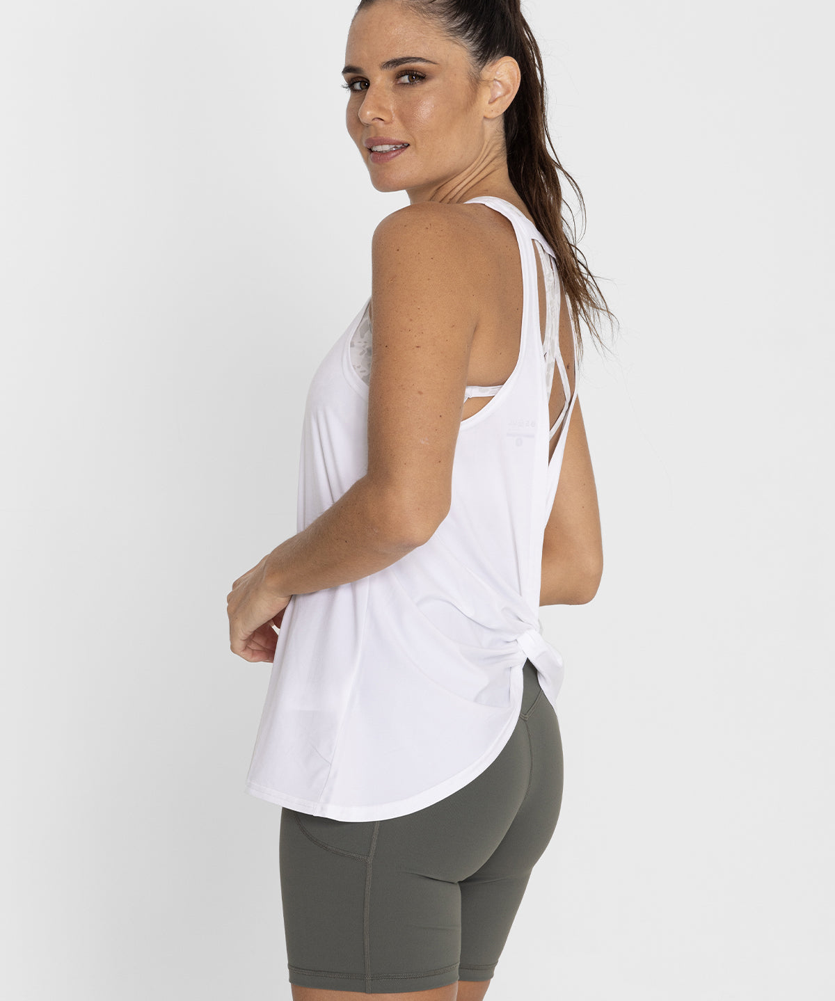 Tank Cloe Blanco - 1; Tank Cloe Blanco - 2; Tank Cloe Blanco - 3; Tank Cloe Blanco - 4; Tank Cloe Blanco - 5; Tank Cloe Blanco - 6; Tank Cloe Blanco - 7; Tank Cloe Blanco - 8; Tank Cloe Blanco - 9; Tank Cloe Blanco - 10