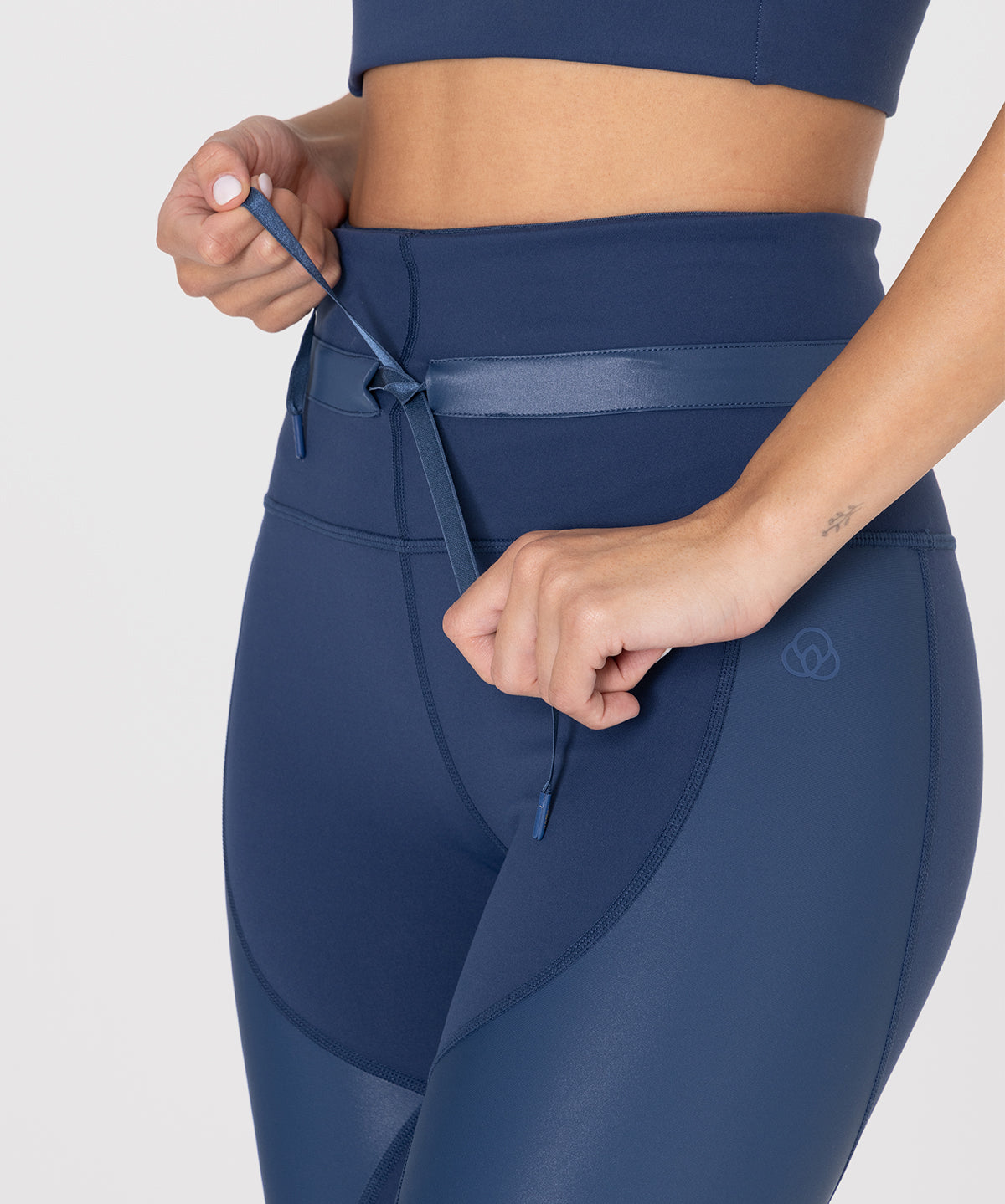 Legging Long Elia Azul - 1; Legging Long Elia Azul - 2; Legging Long Elia Azul - 3; Legging Long Elia Azul - 4; Legging Long Elia Azul - 5; Legging Long Elia Azul - 6; Legging Long Elia Azul - 7; Legging Long Elia Azul - 8; Legging Long Elia Azul - 9; Legging Long Elia Azul - 10