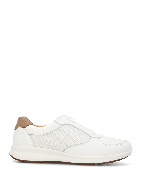(02) White